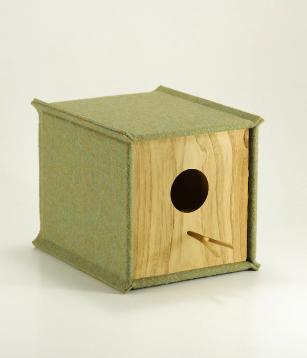 Oak Burel Birdhouse