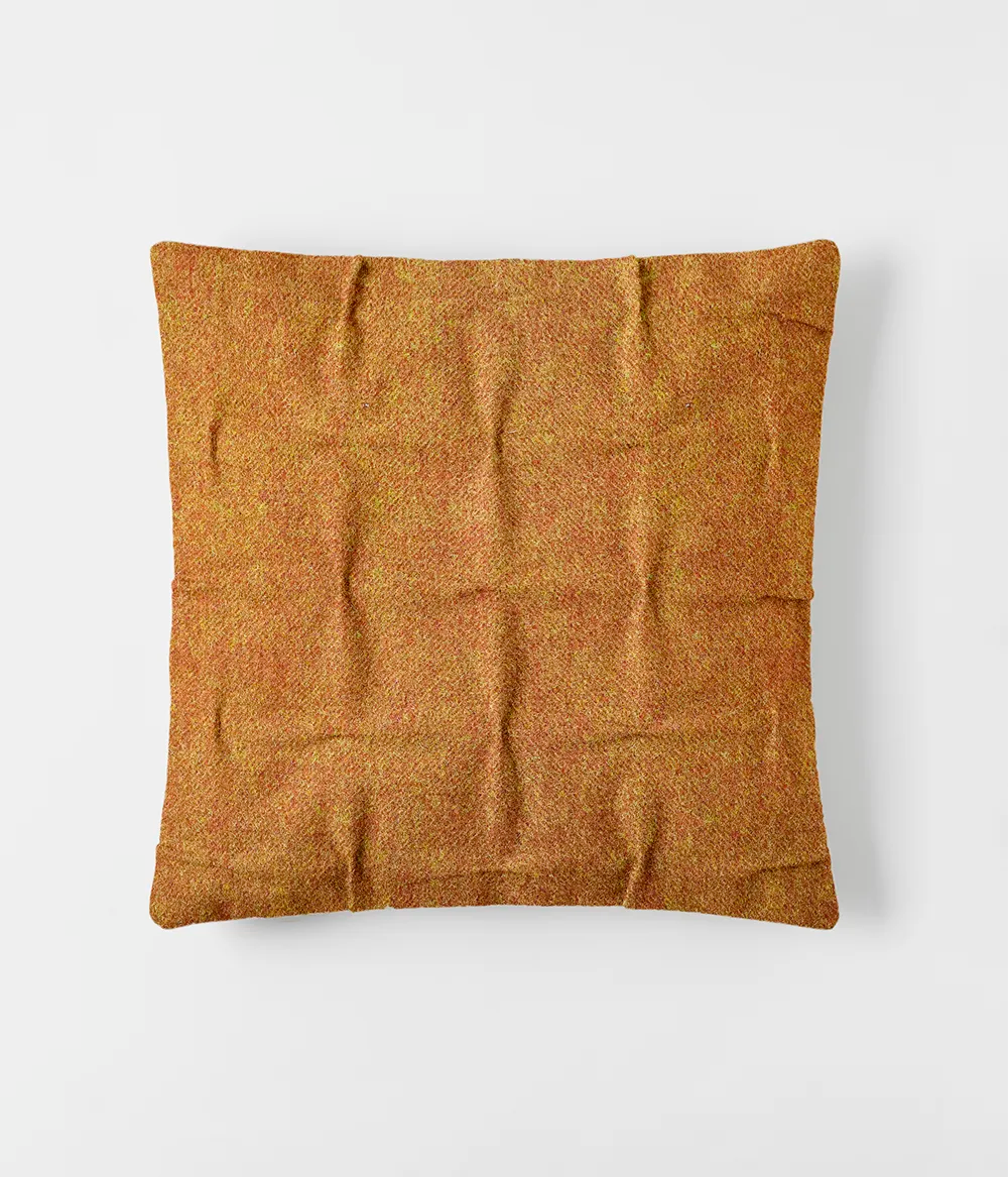 Drapeado Cruz Cushion