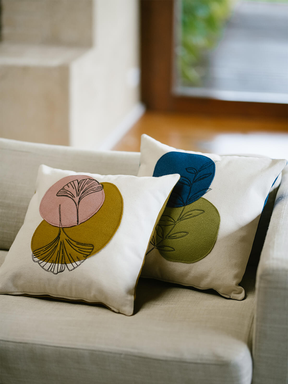 gardenia-cushion