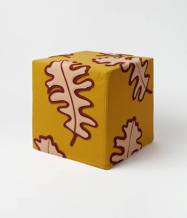 carvalho-cube-pouffe